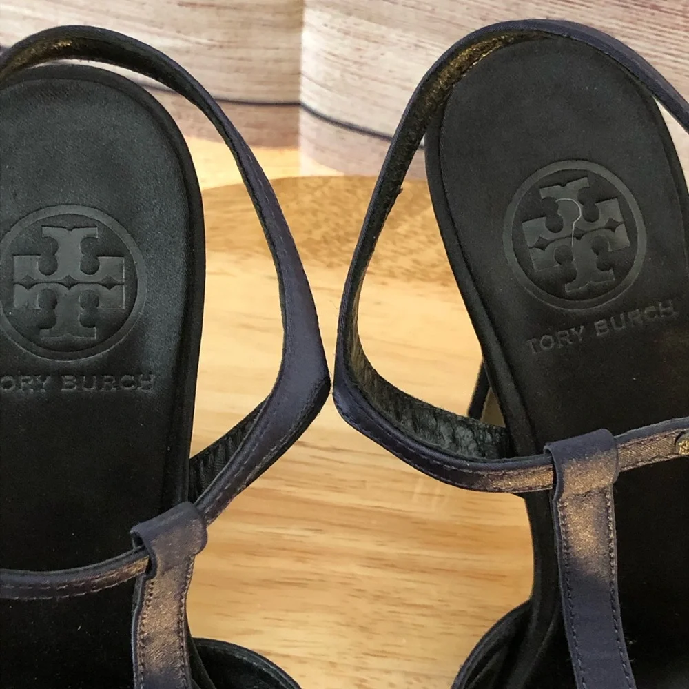 Tory Burch Beautiful Mandy Round Tip T-Strap‎ Heel